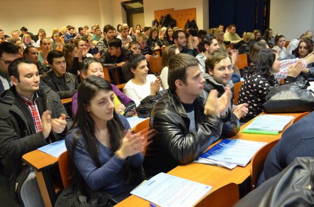 Conferința intermediară